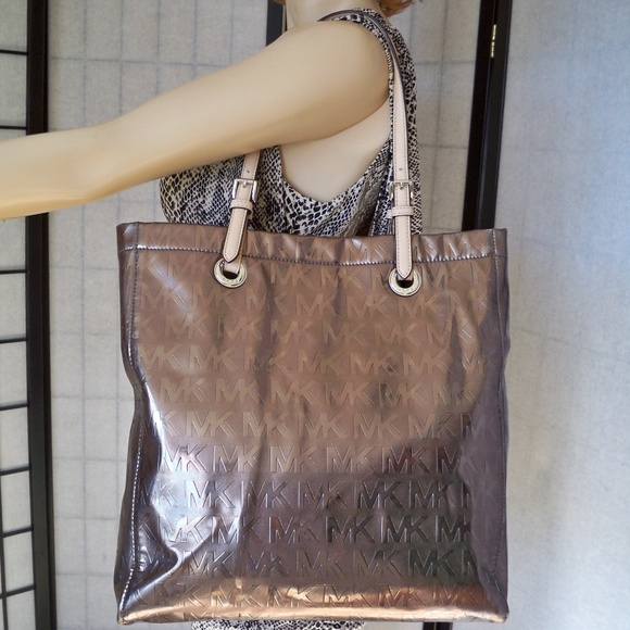 Michael Kors Handbags - MICHAEL KORS Signature Bronze Mirrored Shoulder